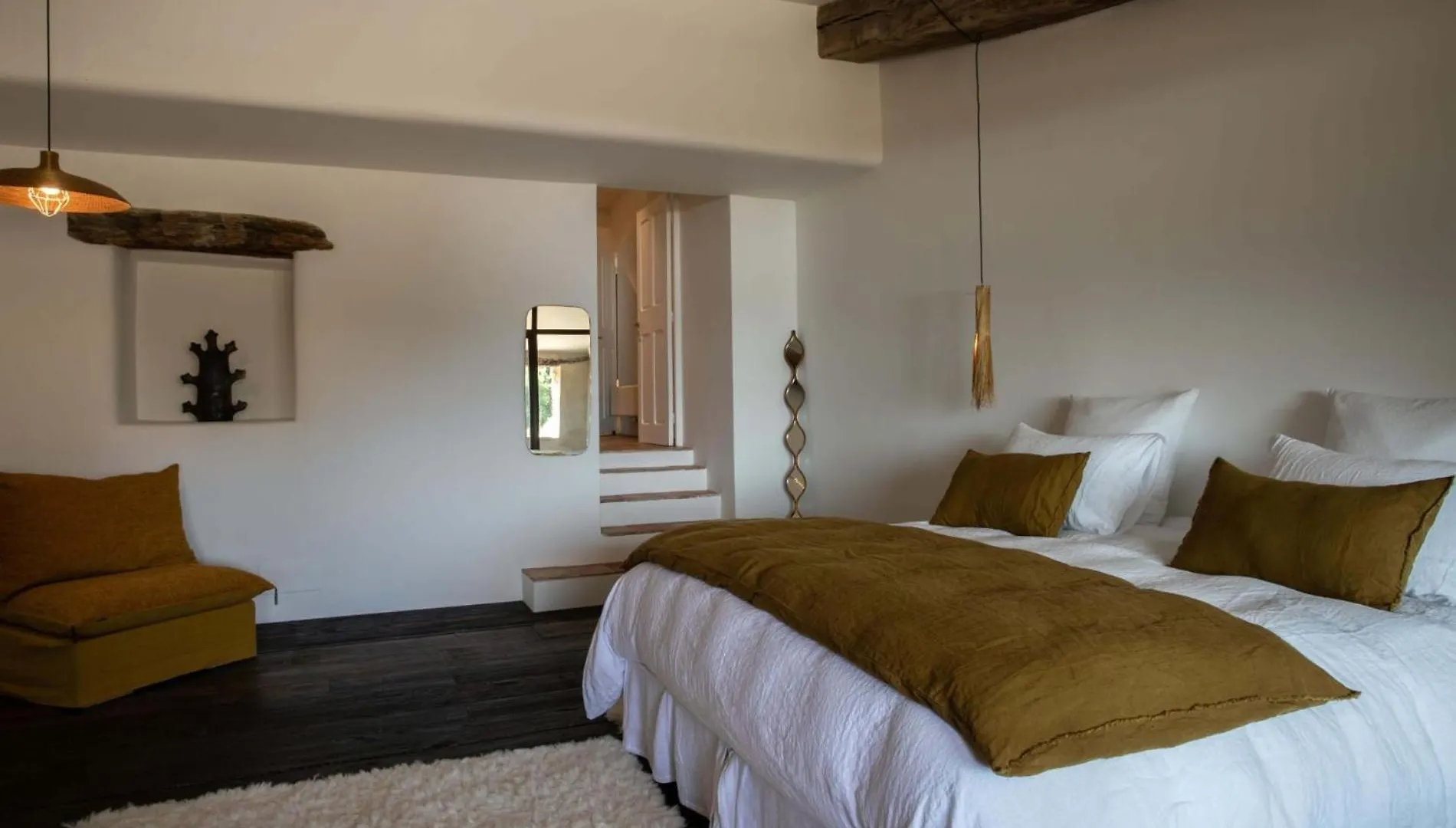 Le Domaine Du Castellas Sivergues Guest house